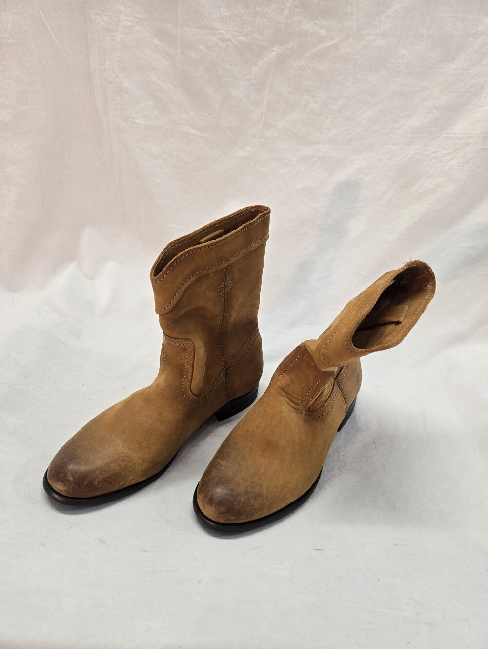 Frye Women’s 6 Brown Cognac Leather Short Riding Boots Cowboy Round Toe - Picture 2 of 8
